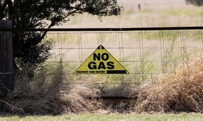 Queensland government faulted for slow response to gas seep and calling Knitting Nannas a ‘risk’