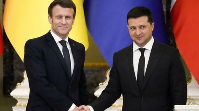 France’s Macron Calls for Calm to Resolve Ukraine Crisis