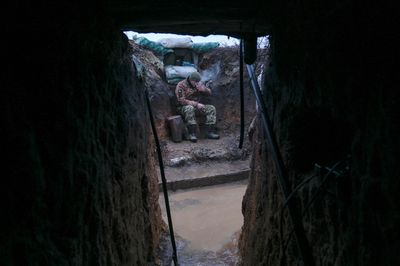 War-weary Ukrainian soldiers in trenches ready to 'make it or break it'
