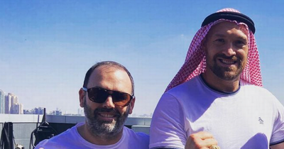 Daniel Kinahan all smiles as he poses for pics with Tyson Fury at Dubai gym