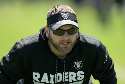 Bears hiring Travis Smith as defensive line coach