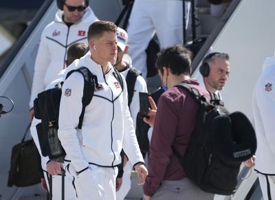 Look: Bengals arrive in Los Angeles for Super Bowl LVI