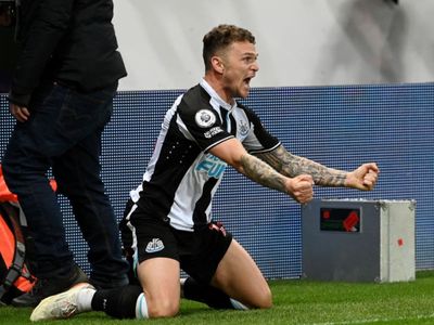 Kieran Trippier’s free-kick seals vital Newcastle victory over Everton