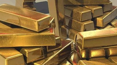 Ahmedabad: Gold price touches Rs 50,100 per 10g