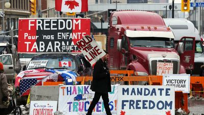 'Anti-vax' trucker protests threaten border trade between Canada, US