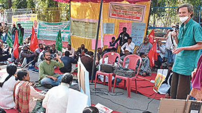 Hemant govt has failed to protect tribal rights: Dreze