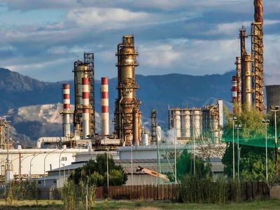 Ukraine, Oil, and Gas - Is Russia Really The Bad Guy?