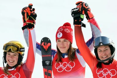 Vlhova wins Olympic slalom gold after Shiffrin misfires