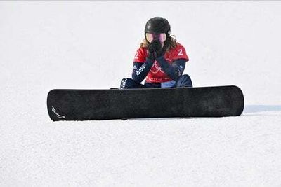 Winter Olympics 2022: Charlotte Bankes misses out on snowboard cross gold as Britain’s medal wait continues