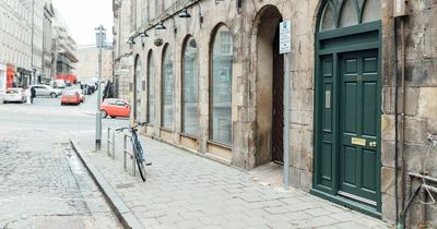 Edinburgh flat has bedroom, lounge and kitchen in SAME ROOM for £1,200 per month