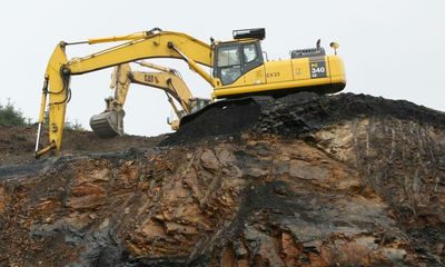 Granting of coal mining licence in south Wales faces court challenge