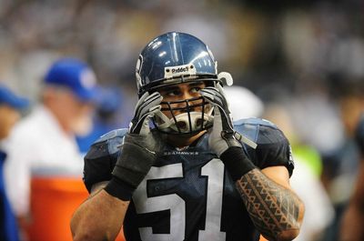 Seahawks legend Lofa Tatupu calls Clint Hurtt a ‘phenomenal coach’