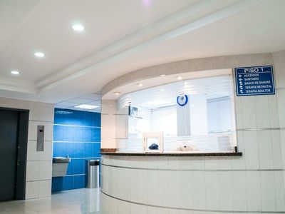 Irwin Naturals Begins Rollup Of Psychedelic Mental Health Clinics, It Will Buy Midwest Ketafusion