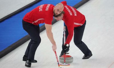 The wrong trousers? Norway’s plain display disappoints curling fans