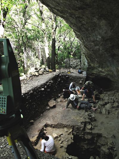 Child’s tooth ‘earliest known evidence of modern humans in western Europe’