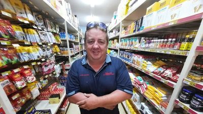 'Cop out' Sunday trading decision leaves businesses in limbo after Queensland inquiry