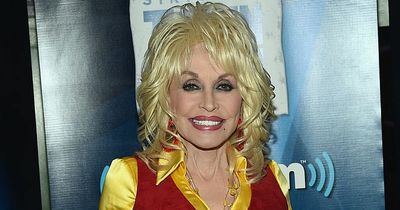 Dolly Parton offers to pay for all Dollywood employees to go to college