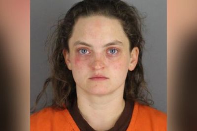 Mom sentenced to 25 years for killing boyfriend who allegedly beat her