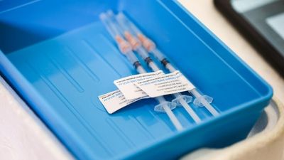 ATAGI recommends change to definition of COVID-19 vaccine status from 'fully vaccinated' to 'up to date'