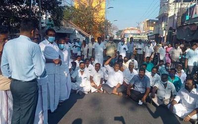 AIADMK candidate for local bodies polls in Kancheepuram found dead at home