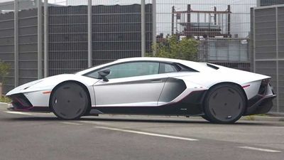 Lamborghini Aventador Ultimate With Wheel Covers Looks Weird