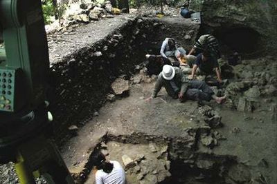 Evidence of first modern humans found in French cave