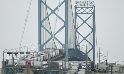 Arrests in Ottawa as Canadian truckers block main bridge to US