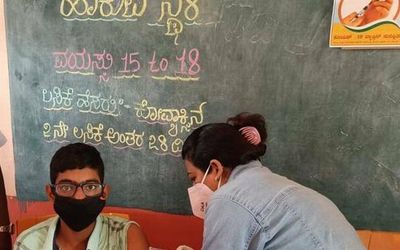 Ensure universal vaccination of teenagers, officials told