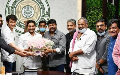 CM responded positively to film industry issues: Chiranjeevi