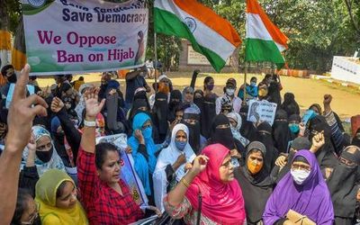 Vizag activists condemn row over hijab in Karnataka