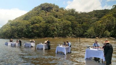 Oyster farmers on Hawkesbury River expand into tourism to keep industry alive