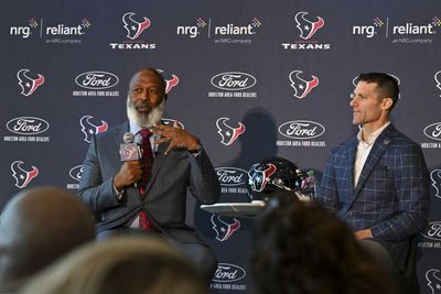 Report: Texans to not hire a defensive coordinator