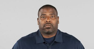 Bears name Andre Curtis safeties coach