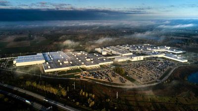 Carmakers Face Parts Shortages As Canadian COVID Protests Continue