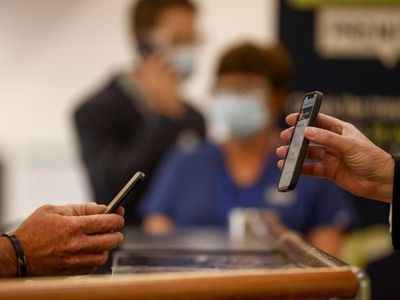 Three virus outbreaks at Tasmanian schools