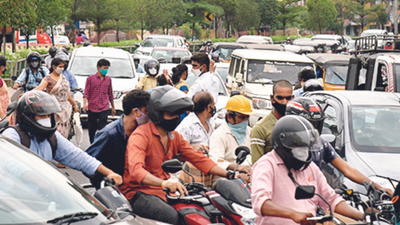 Bus stops near traffic signals choke roads, trigger chaos in Vizag city