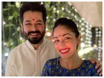Aditya Dhar says he is 'scared to share a home' with wife Yami Gautam and the reason will leave you in splits! - See posts