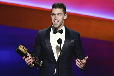 Ravens K Justin Tucker given award at 2022 NFL Honors