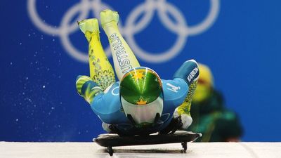 Australia's Jaclyn Narracott leads Beijing Winter Olympics' skeleton field at half-way stage