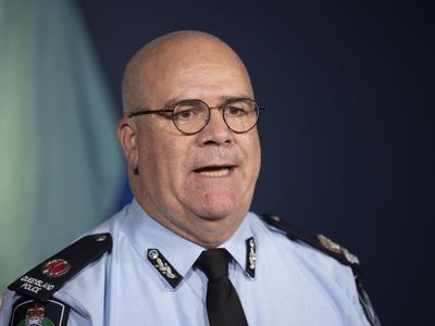 Senior Qld police officer faces probe
