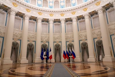 Russia in four-way talks demanded Ukraine negotiate with separatists, France says