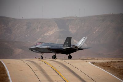 Finland seals deal for U.S. F-35 stealth jets, reflecting tight ties to NATO