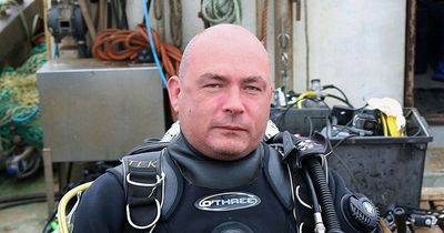 Perverted diving instructor asked 'schoolgirl' to 'rub her sweaty feet on his face'