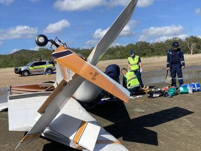 Pilot in Qld crash unlicensed: report