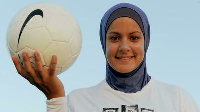 French Equality Minister backs the right for women to play football in veils