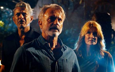 Fans overjoyed after original star trio return in Jurassic Park: Dominion trailer