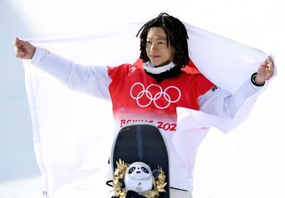 Ayumu Hirano captures halfpipe gold