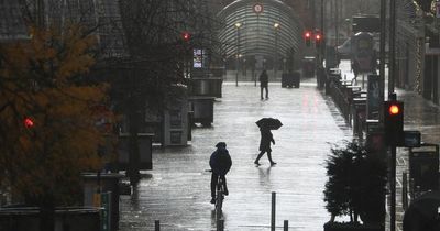 Glasgow police crackdown on 'daredevil' delivery cyclists riding through red lights and on pavements