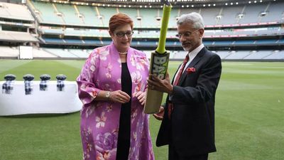 Cricket diplomacy: Jaishankar gifts his Australian counterpart bat signed by Virat Kohli