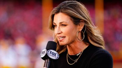 Erin Andrews Wants to Conduct a Sit-Down Interview with Brett Favre